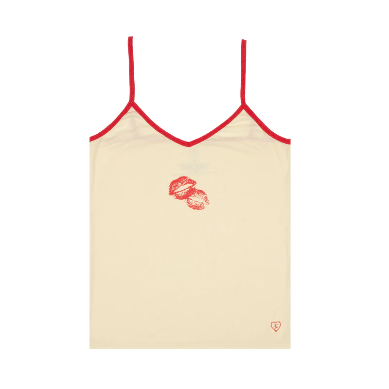 Sabrina Carpenter - Kiss Mark Tank