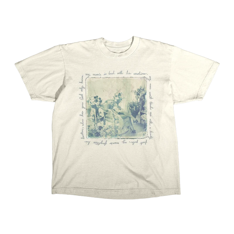Sabrina Carpenter - My Man's In Touch With His Emotions Photo T-Shirt